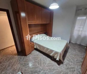 Piso en alquiler en Calle Utrera - Photo 2