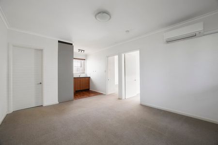 1/128 Donald Street, Brunswick East VIC 3057 - Photo 2