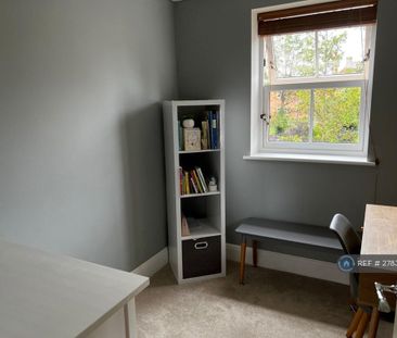 3 bedroom terraced house to rent - Photo 3