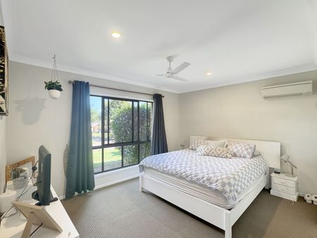 4 Bedroom Home in Prime Parklakes Estate!!! - Photo 5