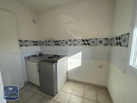 Location Appartement 2 pièces 45m² ST GILLES 30800 - Photo 3