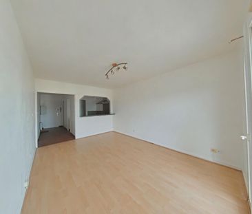 Location Appartement 2 pièces 48m² ROMANS SUR ISERE 26100 - Photo 1