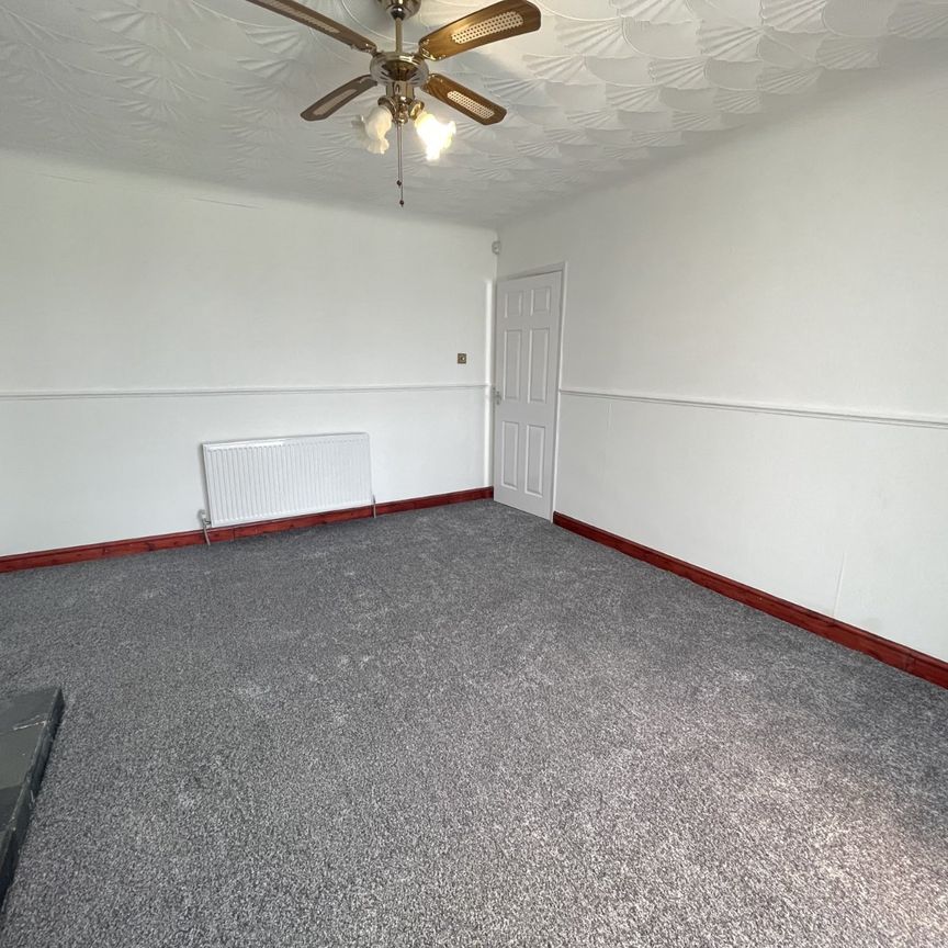 2 bedroom bungalow to rent - Photo 1