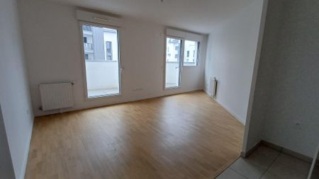 location Appartement T2 DE 45.1m² À MASSY - Photo 2