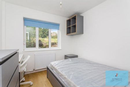 5 bedroom house of multiple occupation to rent - Photo 3