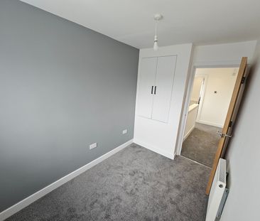 4 Bed Semi-Detached House, Roughwood Road, S61 - Photo 4