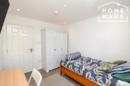5 bedroom terraced house to rent - Photo 4