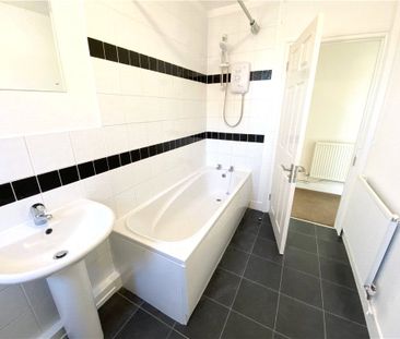 2 bedroom apartment to rent Broadway Mansions, Brighton Road, Worth... - Photo 5