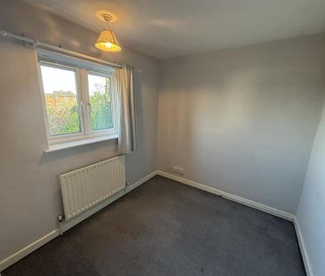 4 bedroom detached house to rent - Photo 4