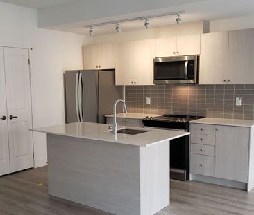 For Lease - 24 Canton Lane, Whitchurch-Stouffville, Ontario - Photo 6