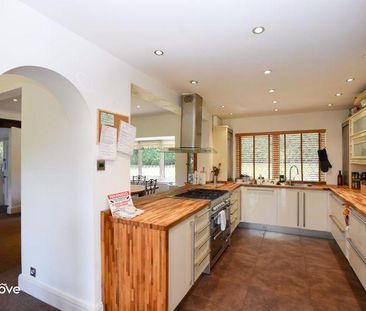 1 bedroom in a house share to rent - Photo 6