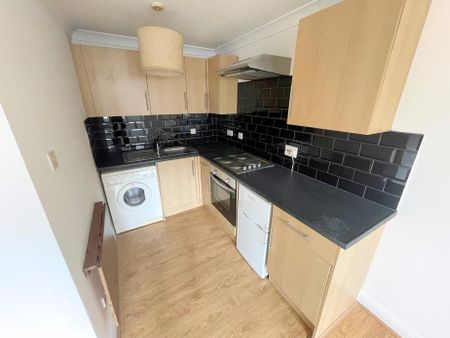 Studio to rent - Photo 5