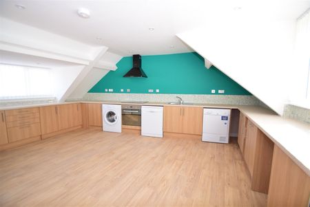 Park View, Whitley Bay - Photo 2