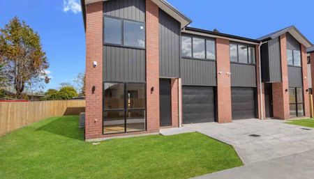 3 Bedroom Modern Town house - Photo 4