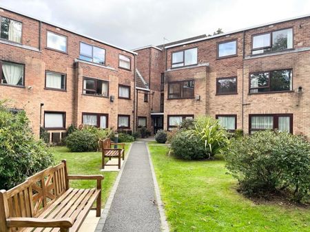 Wellington Road, Bournemouth, Dorset, BH8 - Photo 3