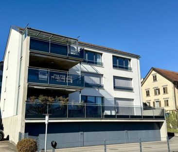 4.5-Zimmer-Dachwohnung in Tuggen - Photo 3