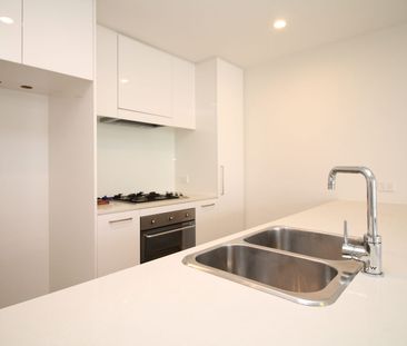 Stylish & Spacious 2-Bedroom Apartment in the Heart of Hurstville - Photo 2