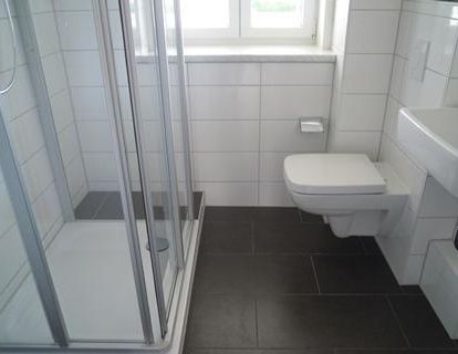 Tolle 2 Raum Wohnung mit Balkon in super Wohngebiet - Foto 1