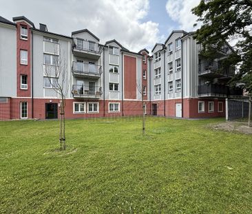 Pruszkowski, Pruszków, 3 Maja - Photo 3