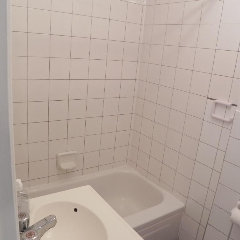 Beau 4 1/2 au Centre-ville, quartier St-Sauveur à Québec - Photo 1