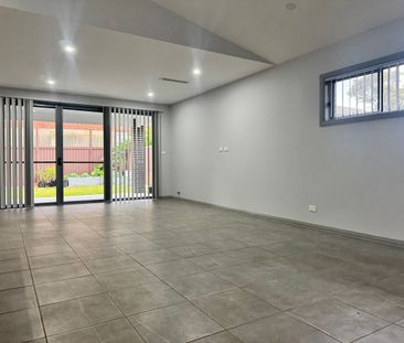 BRAND NEW LUXURY 4 BEDROOM HOME WALKING DISTANCE TO CABRAMATTA SHOPS - Photo 1