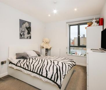 3 bedroom apartment to rent - Photo 5