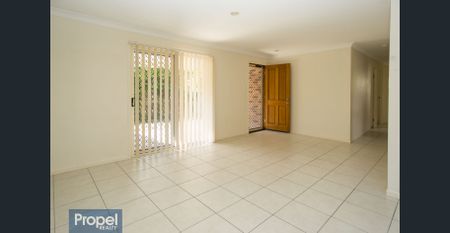 Modern 3 bedroom villa - Photo 5