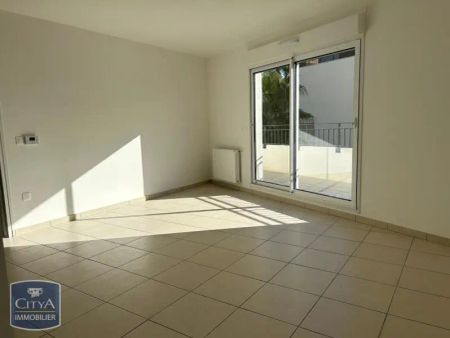 Appartement à louer 3 pièces 71m² - Photo 2