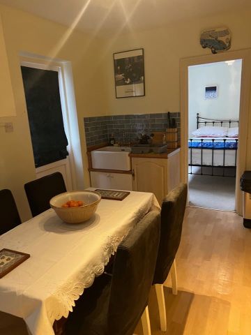 2 Bed Flat, Kenwyn Road, SW4 - Photo 3