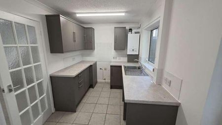 Crib Close, Chard, TA20 - Photo 4