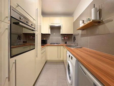 Sandrock Hall, Hastings, TN34 - Photo 4