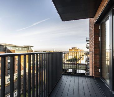 3 bedroom apartment to rent - Photo 5