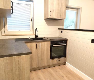 TE HUUR: Gelijkvloers appartement met 2 slaapkamers in het centrum ... - Photo 2