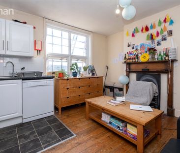 4 bedroom terraced house to rent - Photo 1
