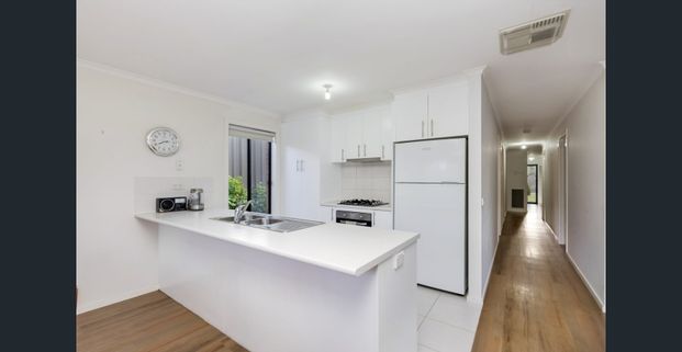 Four-Bedroom Family Home in a Superb Location - Photo 1