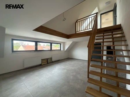 Pronájem mezonetového bytu o dispozici 2+KK ve Slavkově u Brna - Фото 3