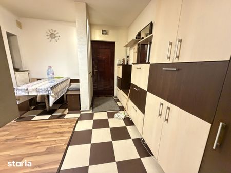 Chirie Apartament Mioveni, Pretabil activitati, 2 balcoane, centru - Photo 3