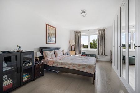 2 Bed Flat, Somerset House, SW19 - Photo 5