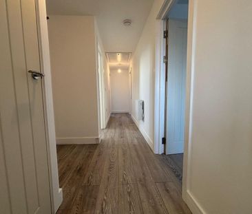 3 bedroom apartment to rent - Photo 3