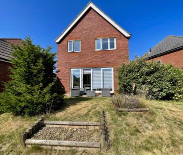 Pentrebane Drive, St Fagans - Photo 2