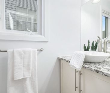 For Lease - 58 Young Street Unit# A, Dows Lake - Civic Hospital and... - Photo 2