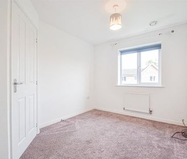 3 bedroom detached house to rent - Photo 2