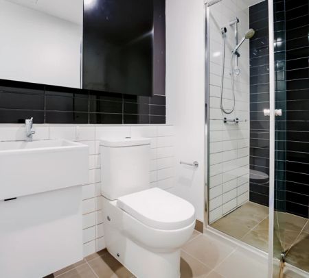 2 Bed 1 Bath - Photo 5