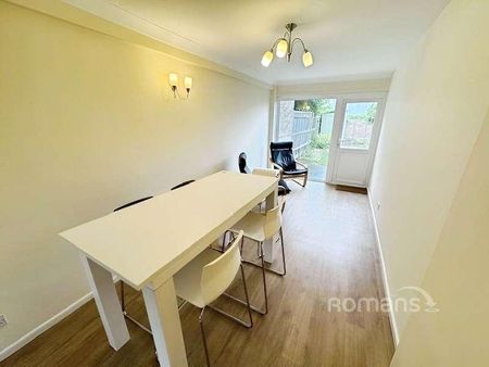 Fiona Close, Winchester, Hampshire, SO23 - Photo 3