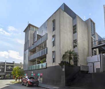 Urban Style Meets Unbeatable Fitzroy Location - Photo 1