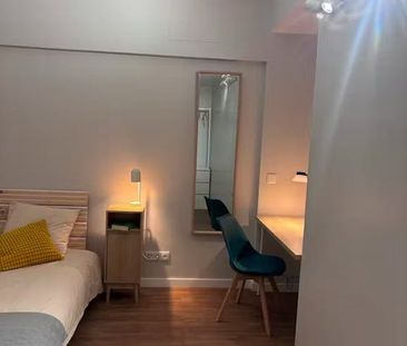 Rua de Dona Estefânia, Lisbon, Lisbon 1150-176 - Photo 2