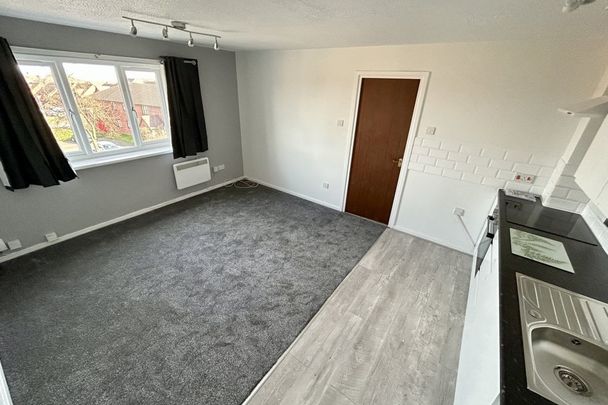 Alexandra Way - Photo 1
