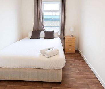 3 bedroom flat to rent - Photo 1