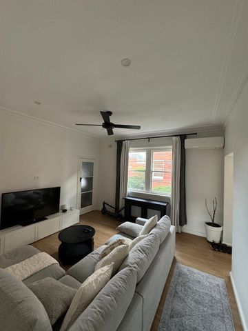 North Sydney - Photo 2