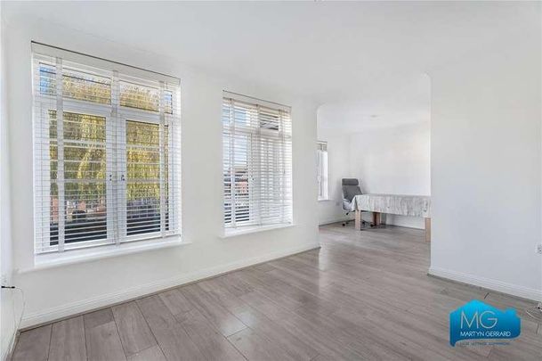 Magdalene Gardens, Whetstone, London, N20 - Photo 1